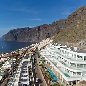 Crystal I Luxury By Enjoyahome Appartement